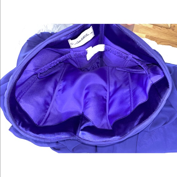 Beautifully tailored, knee length, chiffon dress - Picture 5 of 5